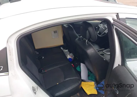 2011 Chrysler 200 S from USA, damaged, VIN 1C3BC8FG3BN624341